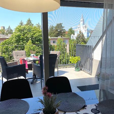 Atrium Apartman Heviz Mit Panoramaterrasse Und Tiefgarage Екстериор снимка