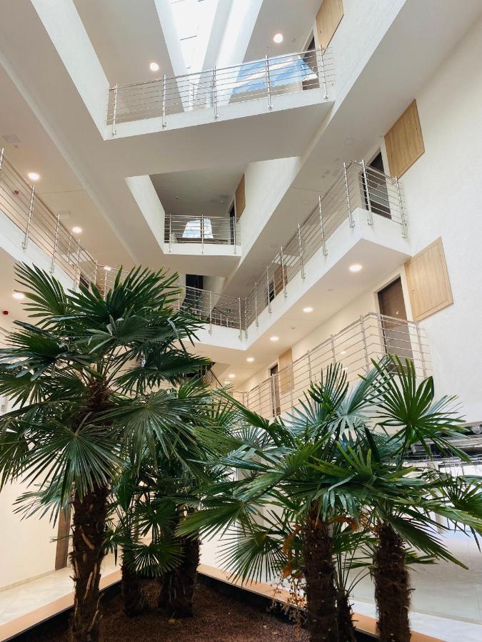 Atrium Apartman Heviz Mit Panoramaterrasse Und Tiefgarage Екстериор снимка