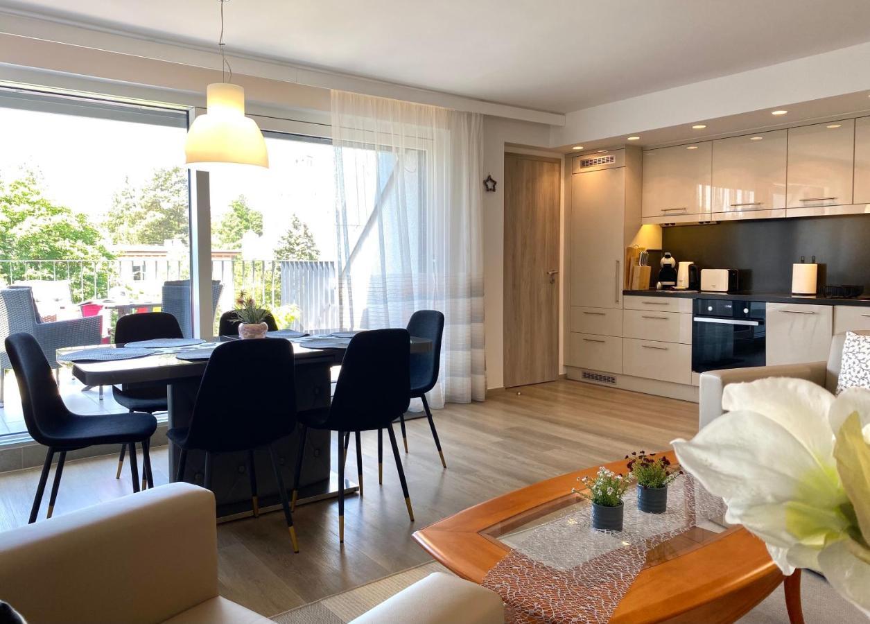Atrium Apartman Heviz Mit Panoramaterrasse Und Tiefgarage Екстериор снимка