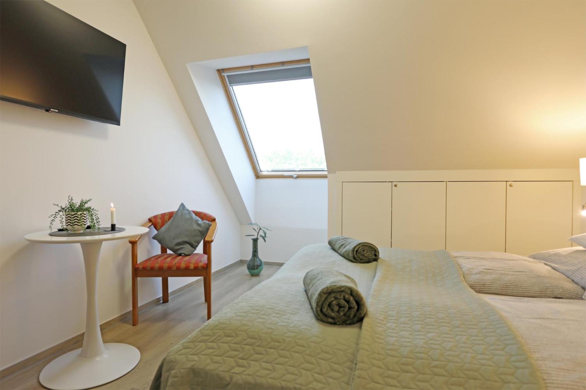 Atrium Apartman Heviz Mit Panoramaterrasse Und Tiefgarage Екстериор снимка