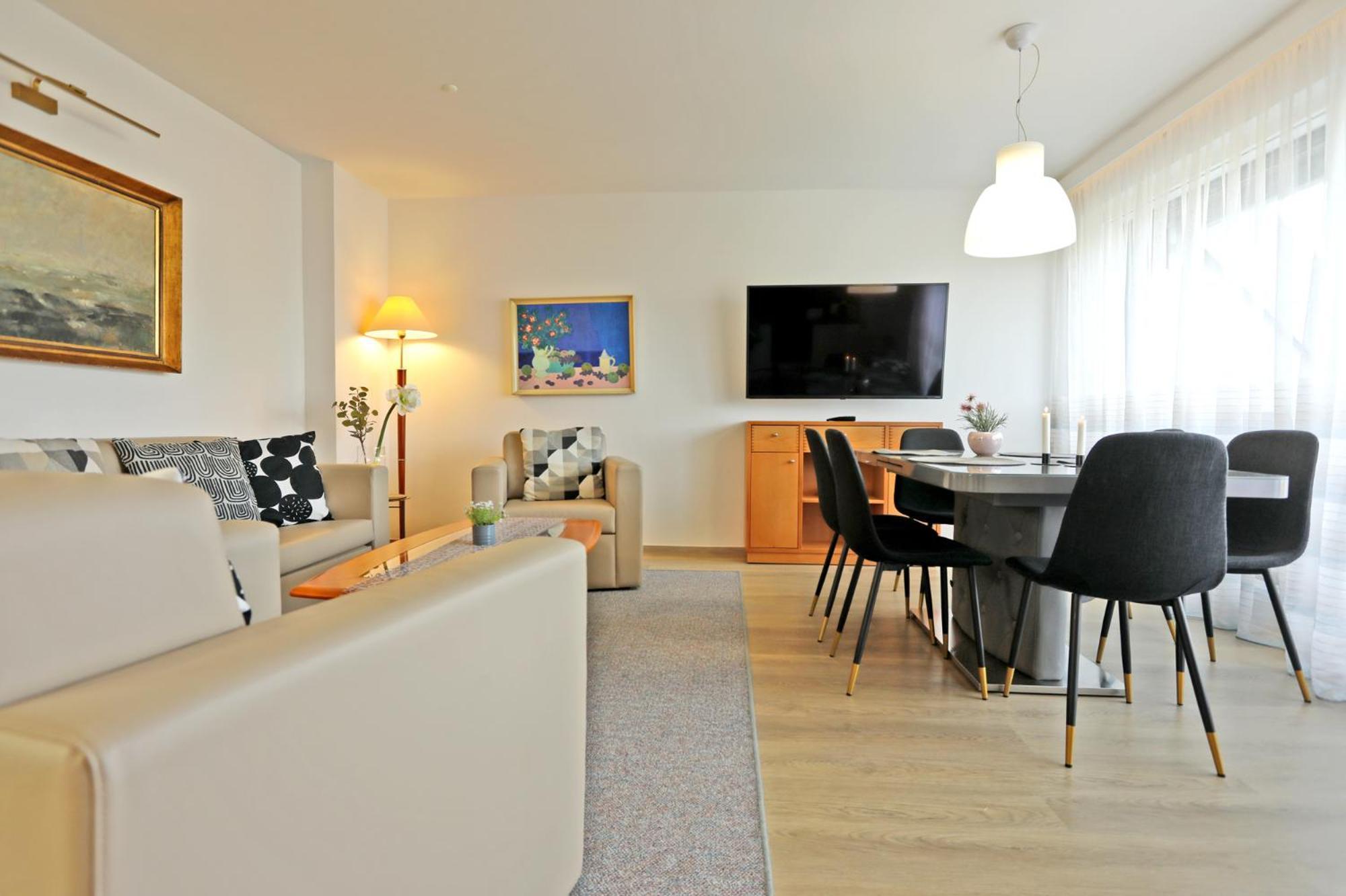 Atrium Apartman Heviz Mit Panoramaterrasse Und Tiefgarage Екстериор снимка
