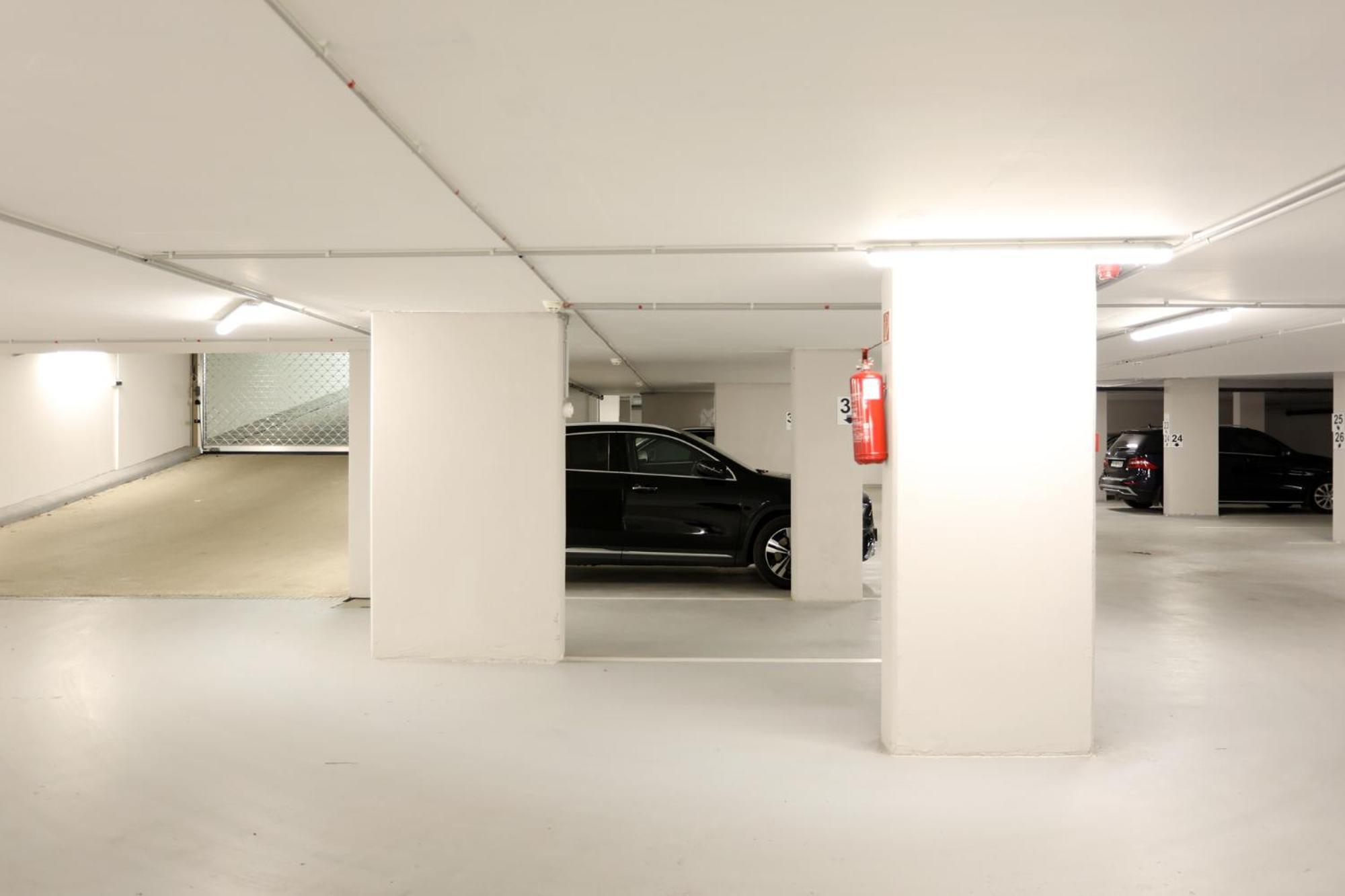 Atrium Apartman Heviz Mit Panoramaterrasse Und Tiefgarage Екстериор снимка